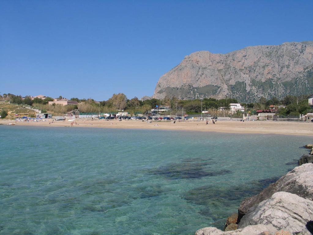 Airport Home & Bringo Car Rental Карини Экстерьер фото